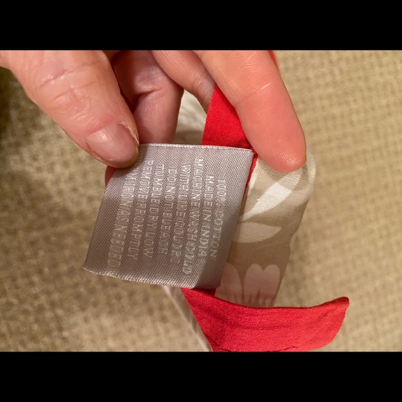 NWT Fete 4 Napkins Tan, White, & Red. 100% Cotton. - Picture 4 of 4